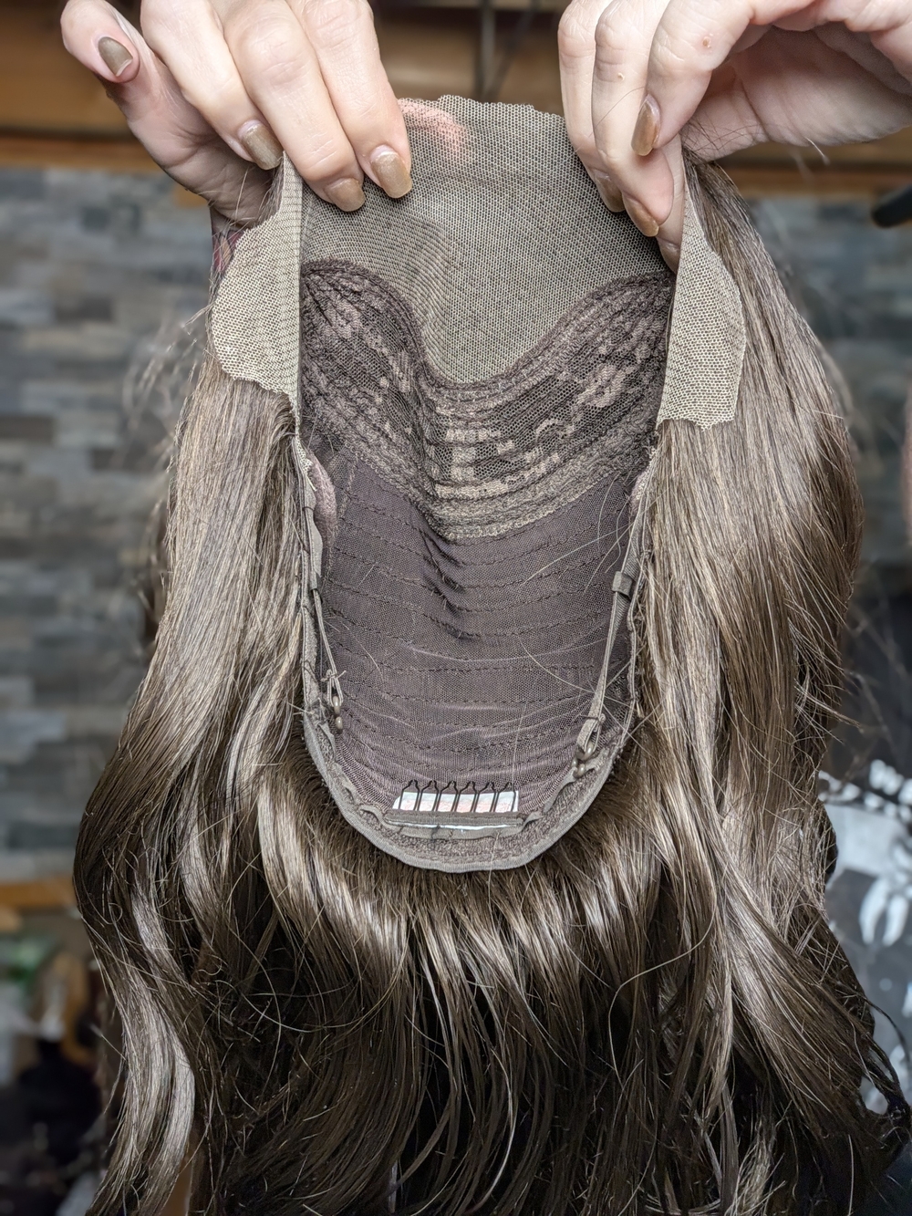 Delevigne Truffle Brunette - Standard Cap - Picture 3 of 3